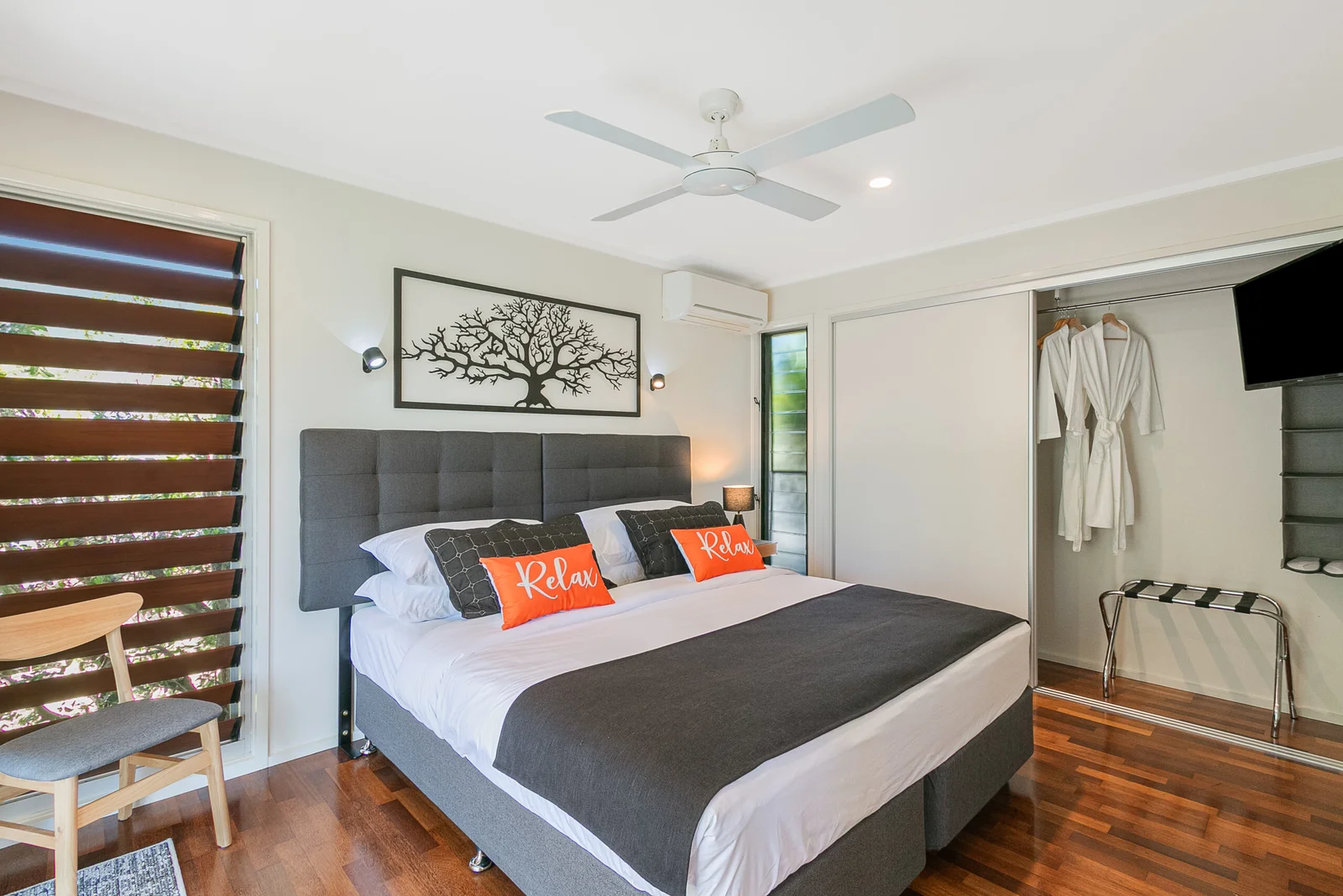 1 King / 2 King singles.